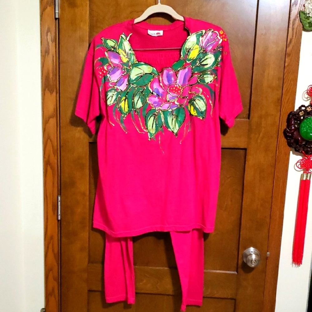 Pink hand painted gold, green, fuschia tee and pull on pant set-vintage.